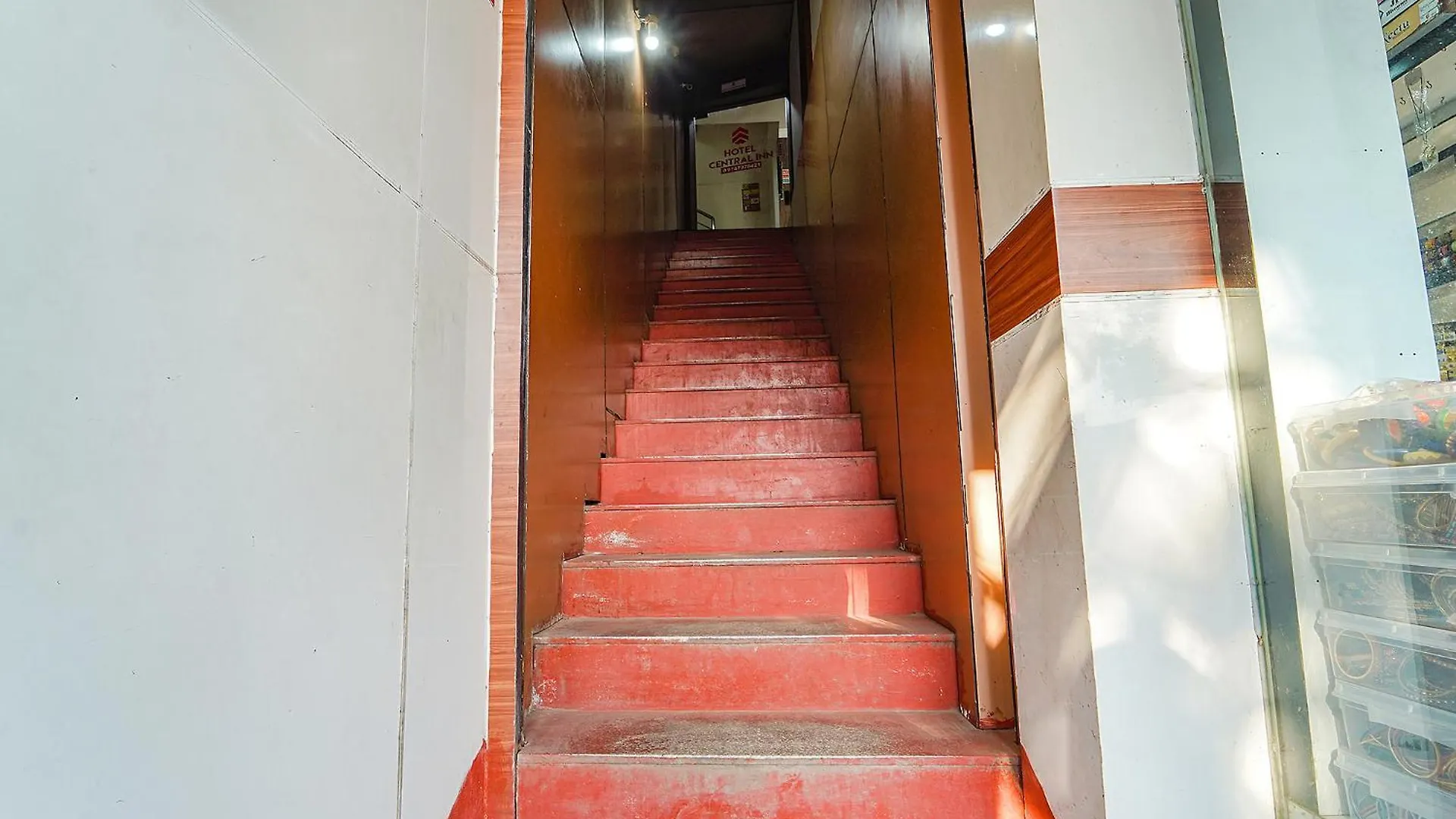 Tripunithura Fabhotel Central Inn Residency 3*,  הודו